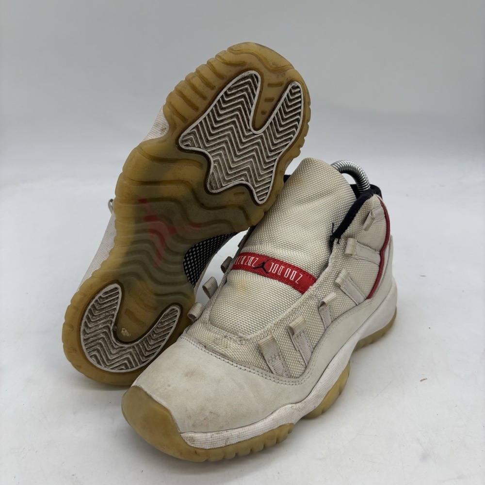 Air Jordan 11 Retro 'Platinum Tint' Shoes GS Kids 4 Y No Laces